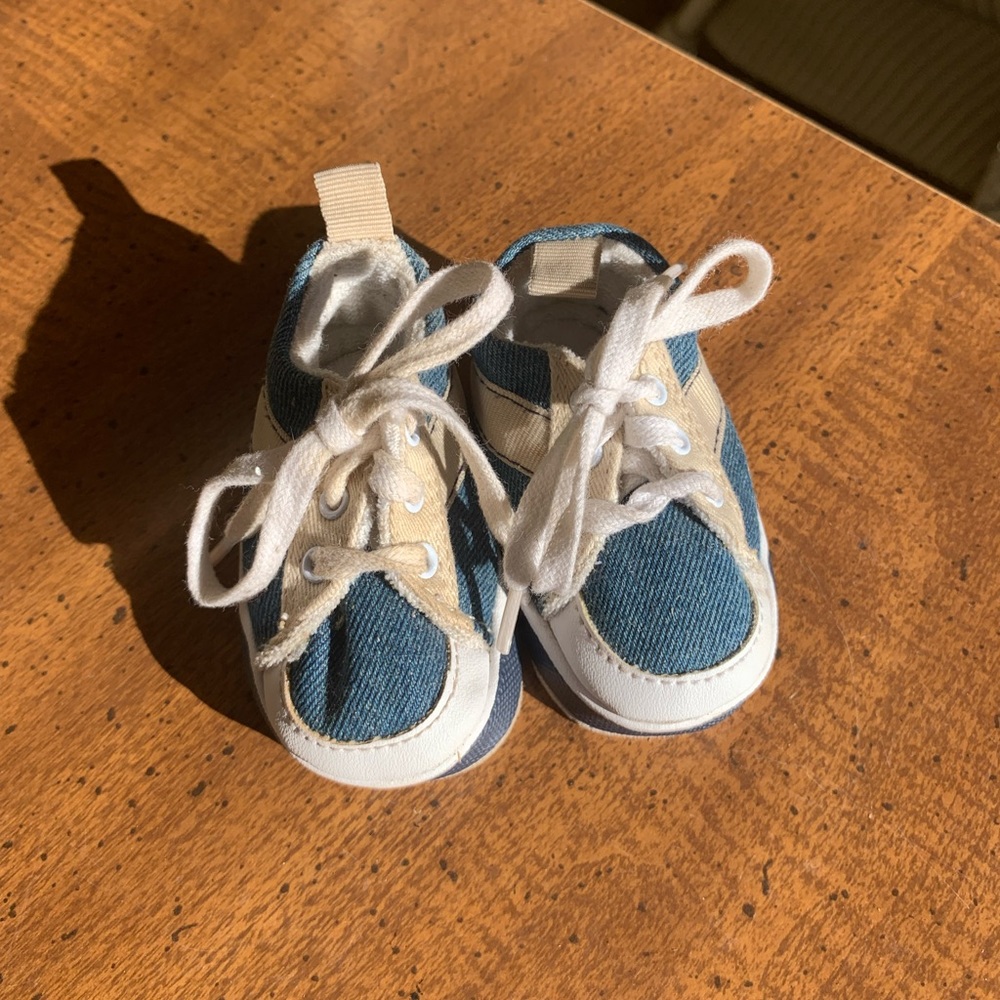 🌈BOGO 50% off🌈 Faded Glory Baby Booties, 24 Months. New, Never Worn!